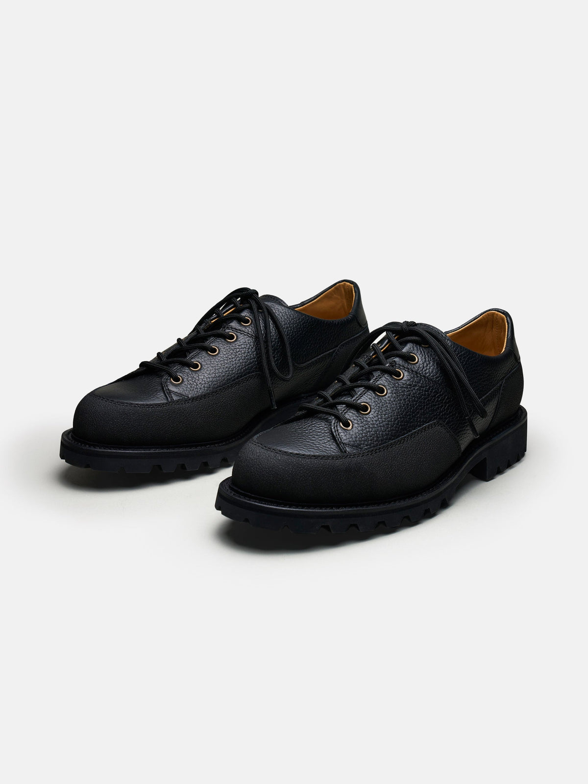 The Hybrid Hiker - Black Grain